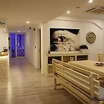 Otel Minu 2*